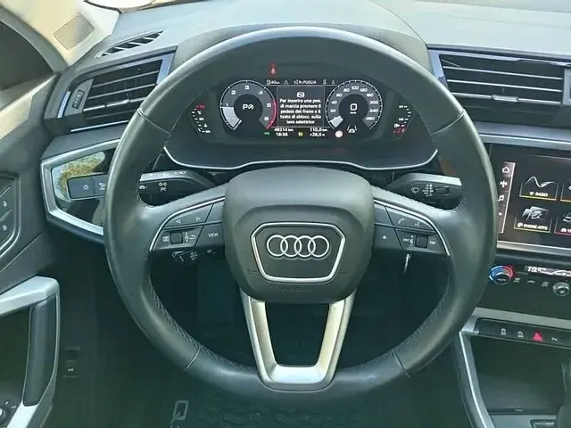 Usata Audi Q3 Business 150 CV (110 kW) 2023 Nero mythos metallizzato SUV