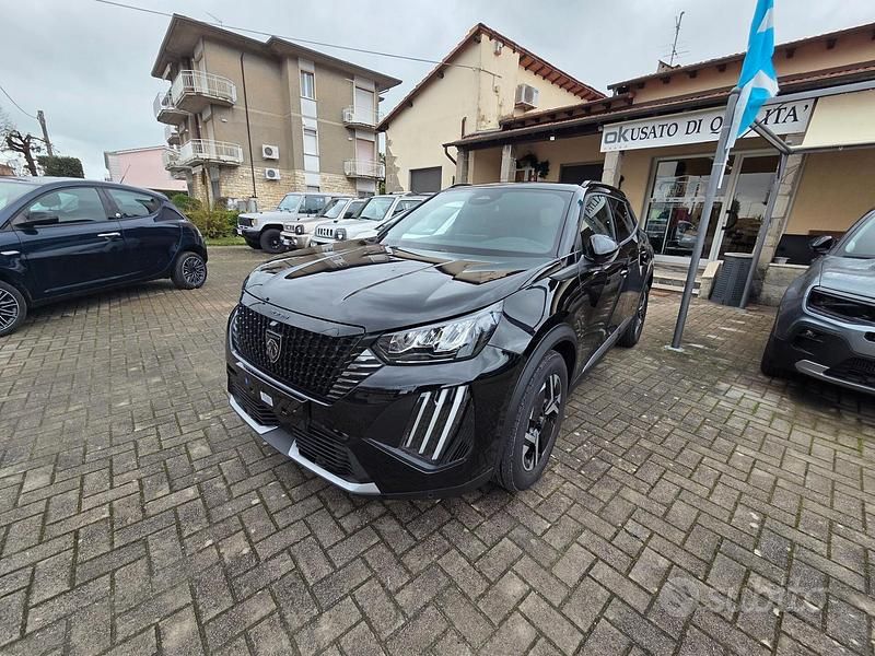 Usata Peugeot 2008 Allure 101 CV (74 kW) 2025 Nero SUV