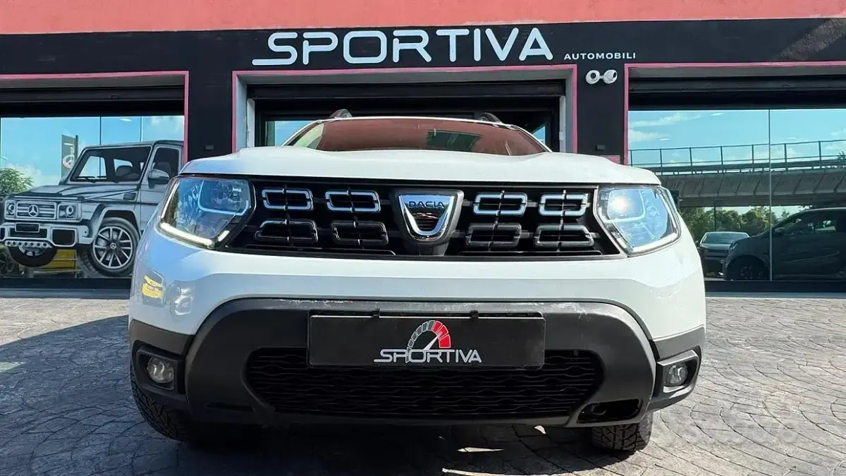 Usata Dacia Duster Essentiel 114 CV (83 kW) 2019 Bianco SUV