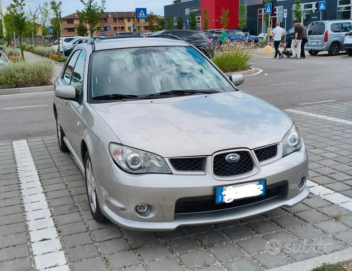 Usata Subaru Impreza 160 CV (117 kW) 2006 Grigio Station wagon