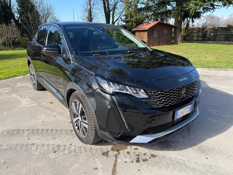 Usata Peugeot 3008 Allure 131 CV (96 kW) 2023 Nero SUV