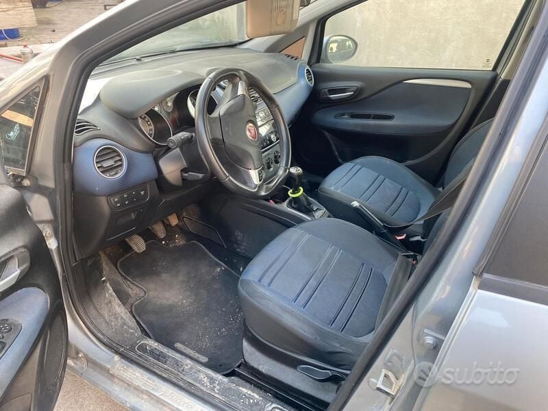 Usata Fiat Punto Evo 75 CV (55 kW) 2010 Grigio Utilitaria