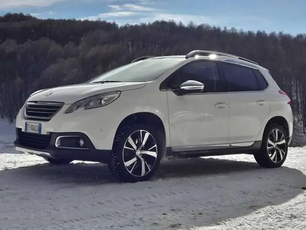 Usata Peugeot 2008 Allure 114 CV (83 kW) 2013 Bianco SUV