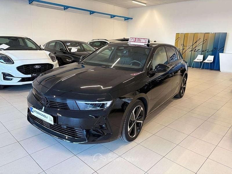 Usata Opel Astra 131 CV (96 kW) 2025 Nero Berlina