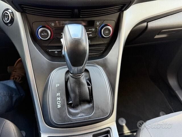 Usata Ford Kuga ST-Line 120 CV (88 kW) 2019 Grigio SUV