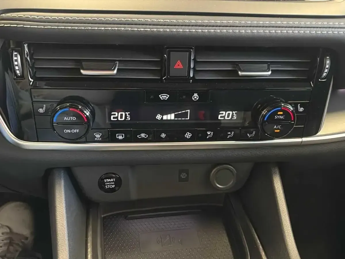 Nuova Nissan Qashqai N-Connecta 158 CV (116 kW) 2026 Grigio SUV