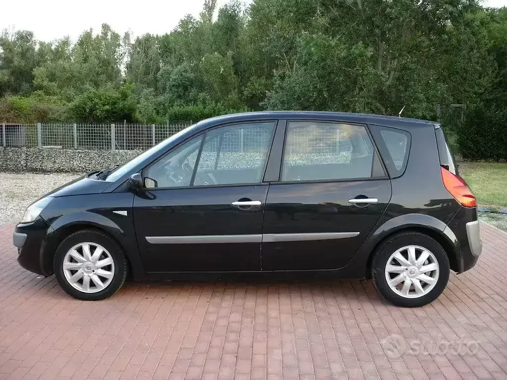 Usata Renault Scenic E-Tech Dynamique 106 CV (77 kW) 2007 Nero Monovolume