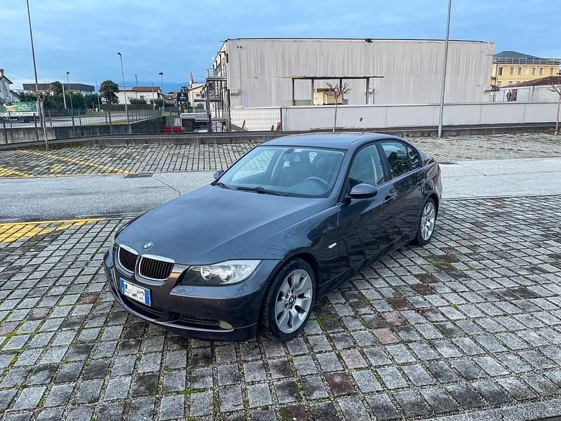 Usata BMW 320 150 CV (110 kW) 2005 Argento Berlina
