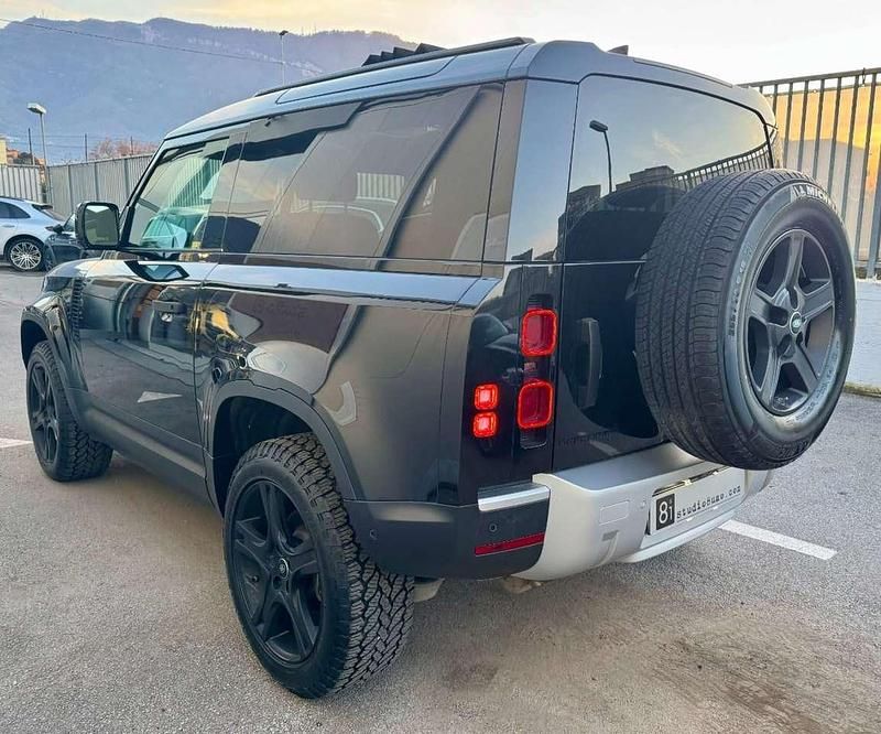 Usata Land Rover Defender 200 CV (147 kW) 2021 Nero Station wagon