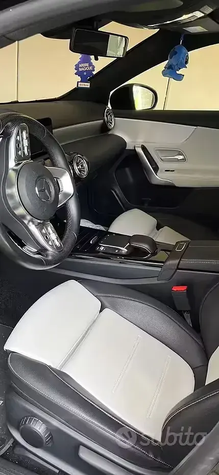 Usata Mercedes A250 AMG line 224 CV (164 kW) 2020 Nero Utilitaria