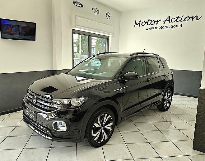 Usata VW T-Cross R-line 110 CV (80 kW) 2022 Nero SUV