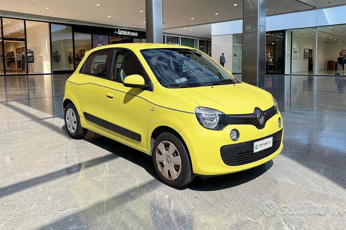Usata Renault Twingo SE 69 CV (50 kW) 2016 Giallo Utilitaria