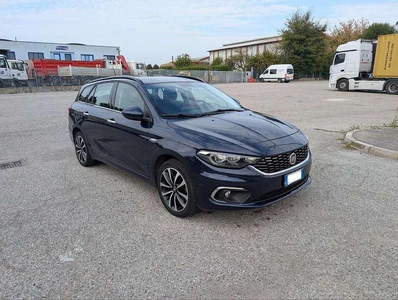 Usata Fiat Tipo Business 120 CV (88 kW) 2019 Blu/azzurro Station wagon