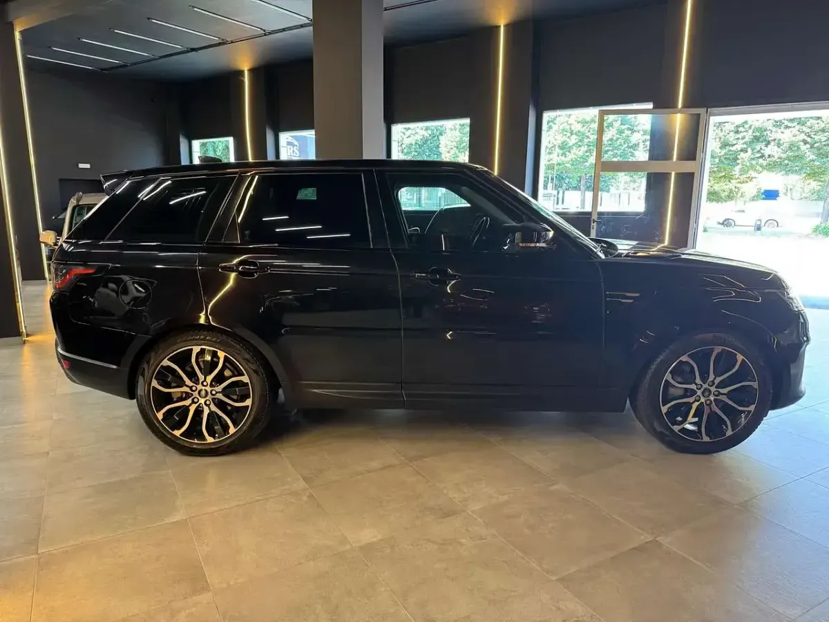 Usata Land Rover Range Rover Sport HSE Dynamic 249 CV (183 kW) 2021 Nero SUV