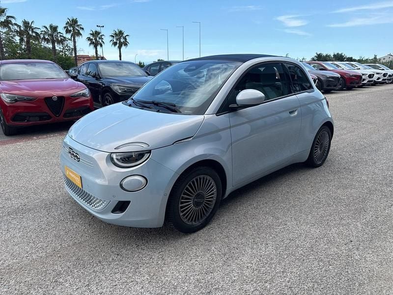 Bianco Usata 2020 Fiat 500e Icon Cabrio | 12.900 € (Buon prezzo) - Immagine 1/4