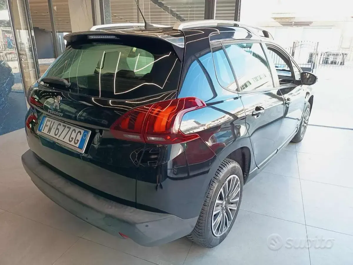 Usata Peugeot 2008 Allure 110 CV (80 kW) 2019 Nero SUV