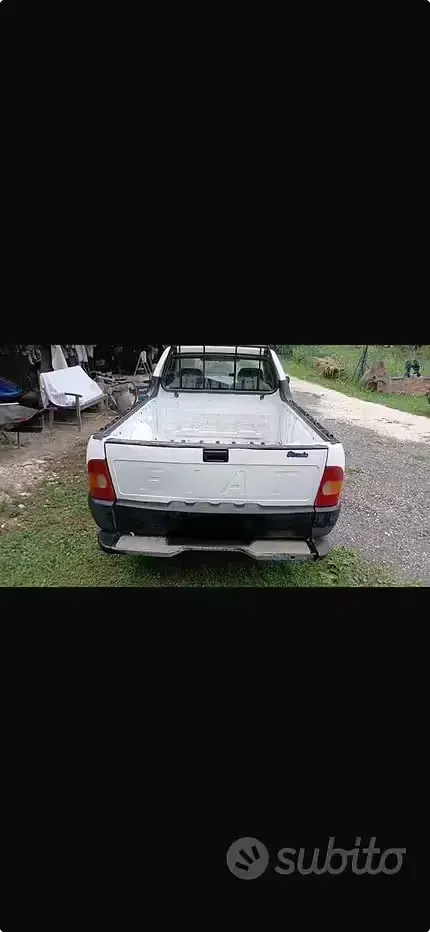 Usata Fiat Strada 63 CV (46 kW) 2002