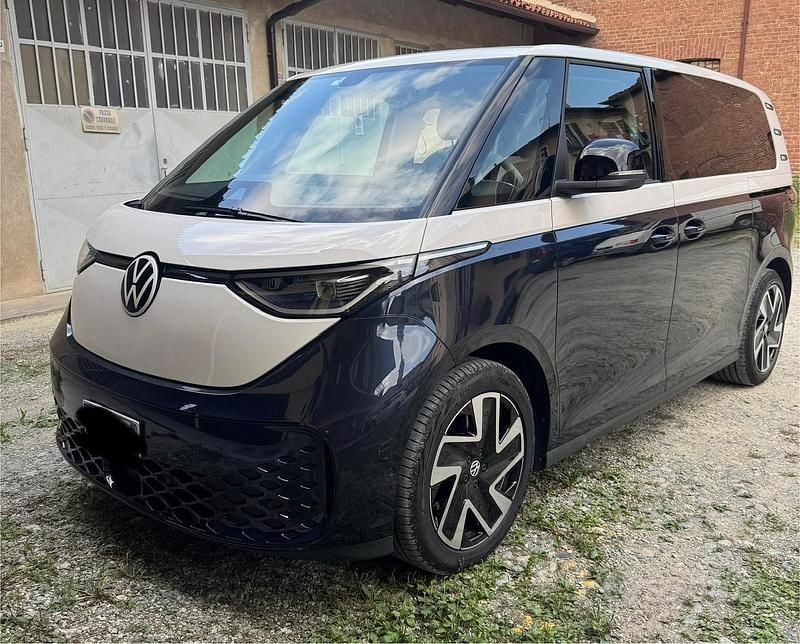Usata VW ID. Buzz Pro 210 kW (286 CV) 2024 Blu Monovolume