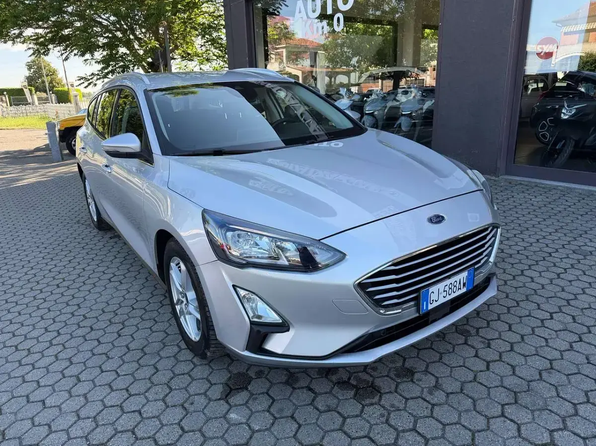 Usata Ford Focus Business Edition 120 CV (88 kW) 2022 Grigio Station wagon