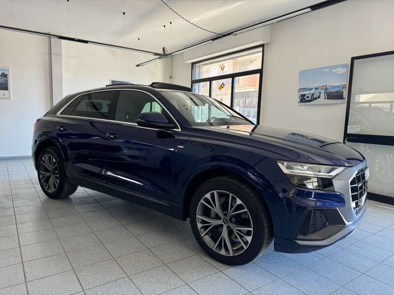 Usata Audi Q8 290 CV (213 kW) 2022 Blu SUV
