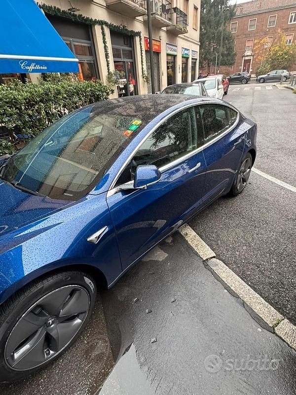 Usata Tesla Model 3 235 kW (320 CV) 2020 Blu Berlina