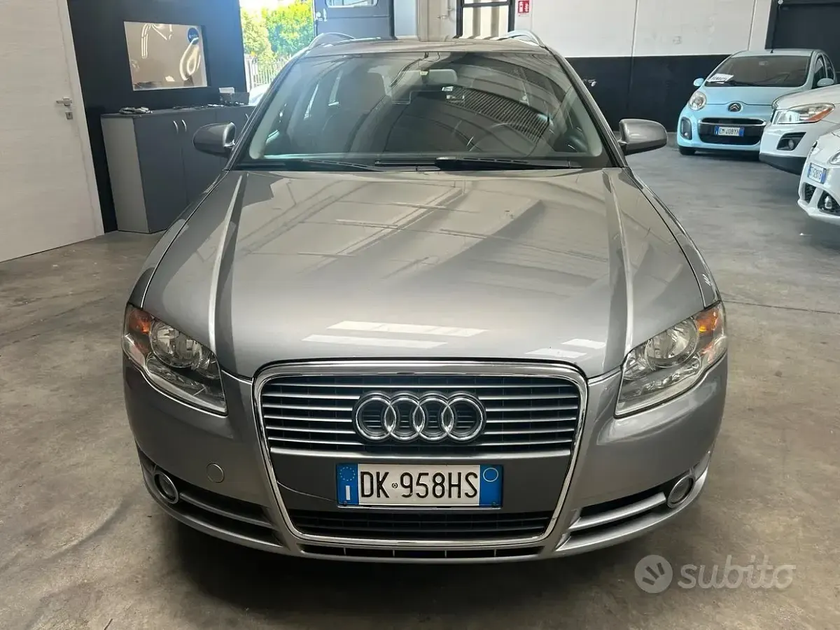 Usata Audi A4 140 CV (102 kW) 2005 Grigio Station wagon