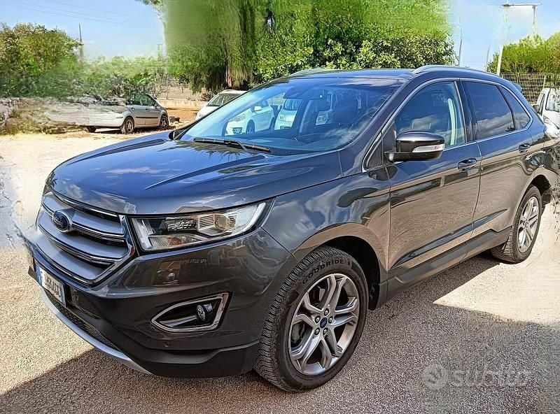 Usata Ford Edge Titanium 210 CV (154 kW) 2017 Grigio SUV