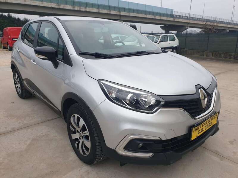 Usato 2019 Renault Captur 0.9 Benzin 90 CV (15.500 €)