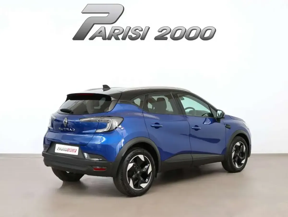 Usata Renault Captur Techno 101 CV (74 kW) 2025 Blu SUV