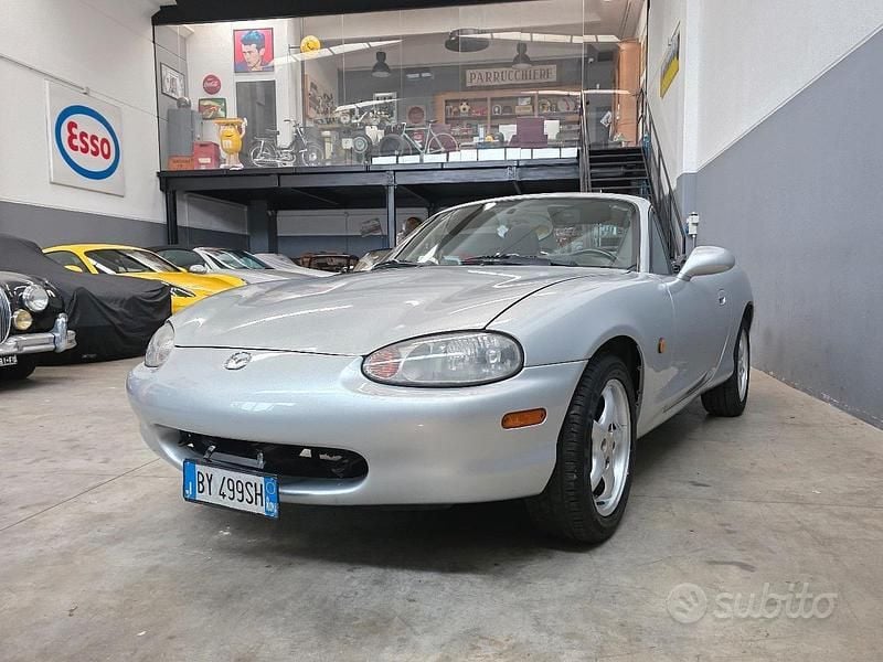Usata Mazda MX5 110 CV (80 kW) 2002 Cabrio