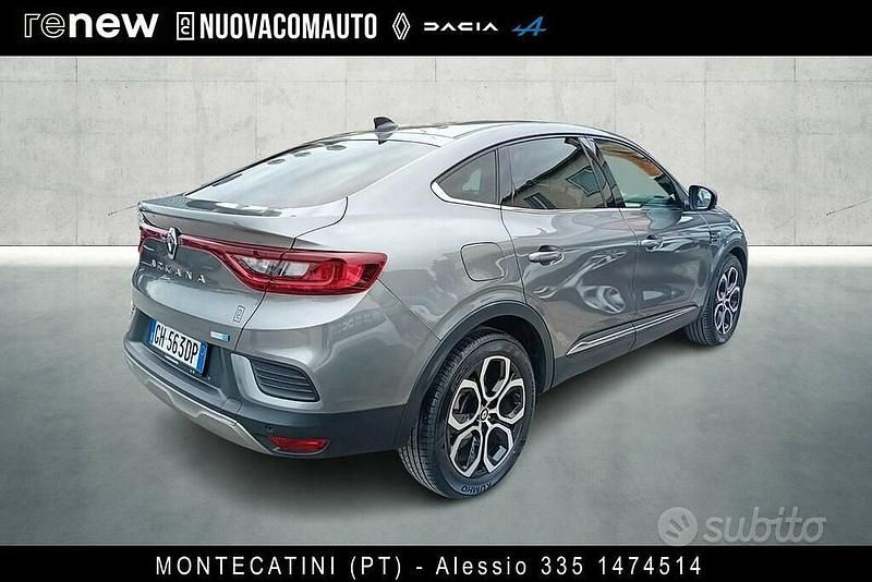 Usata Renault Arkana Intens 145 CV (106 kW) 2022 Grigio SUV