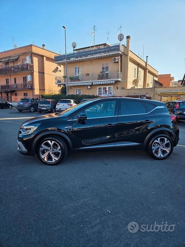 Usado Renault Captur R.S. 101 CV (74 kW) 2022 Negro SUV