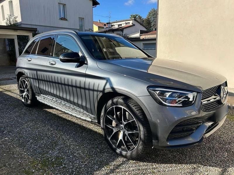 Usata Mercedes GLC220 Premium Plus 194 CV (142 kW) 2022 Grigio SUV