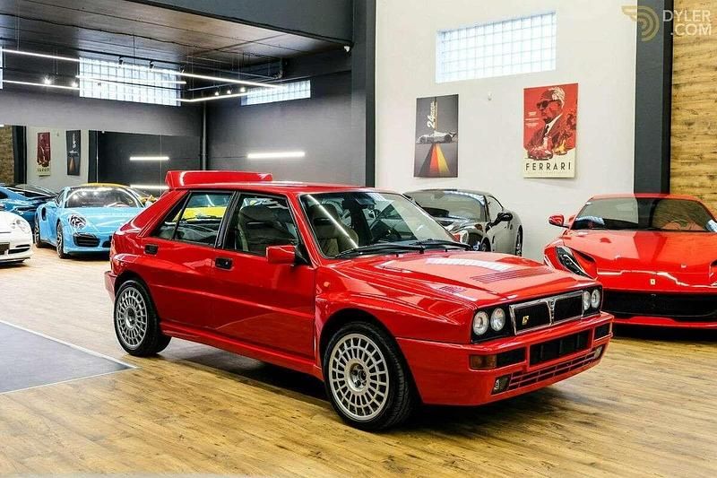 Usata Lancia Delta 211 CV (155 kW) 1994 Utilitaria
