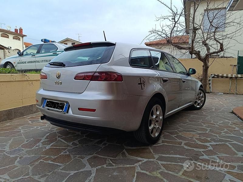 Usata Alfa Romeo 159 Progression 120 CV (88 kW) 2009 Grigio Station wagon