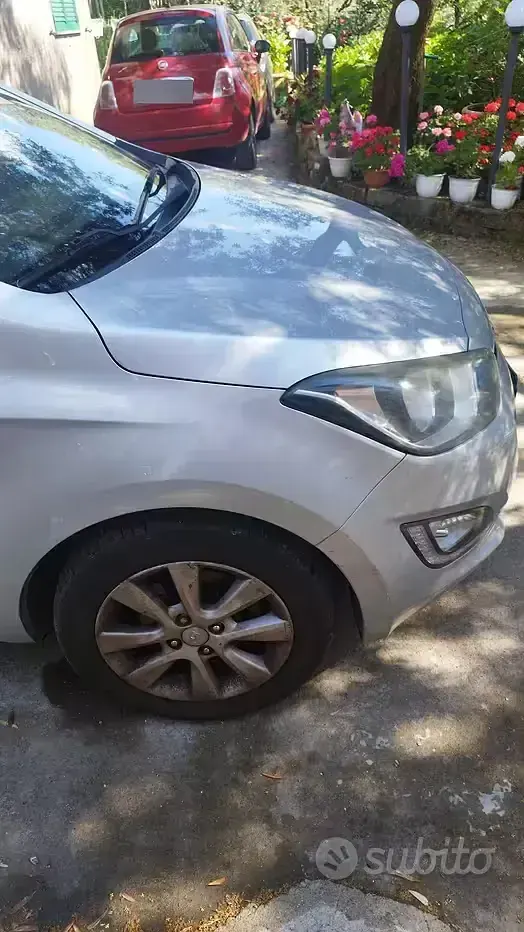 Usata Hyundai i20 75 CV (55 kW) 2013 Grigio Utilitaria