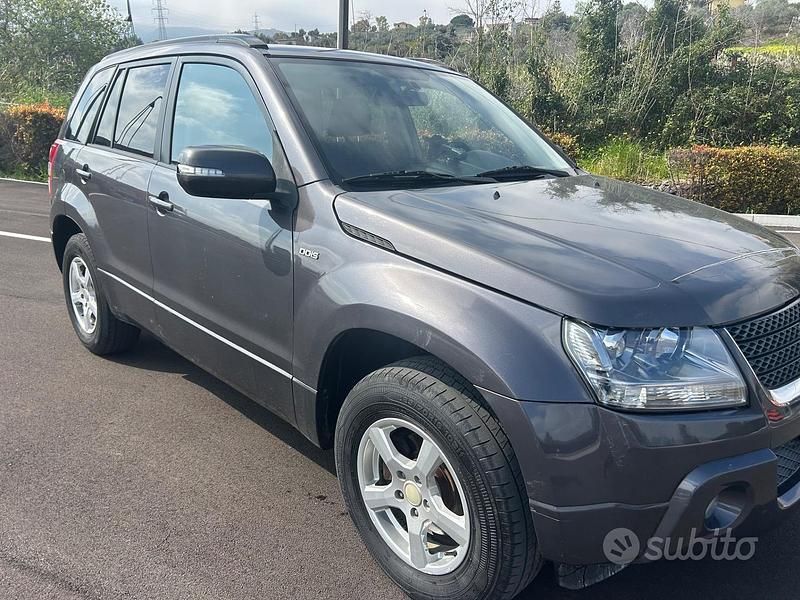 Usata Suzuki Grand Vitara 129 CV (94 kW) 2009 Grigio SUV
