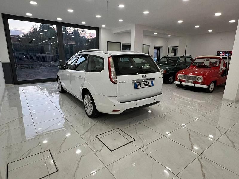 Usata Ford Focus 136 CV (100 kW) 2009 Bianco Station wagon