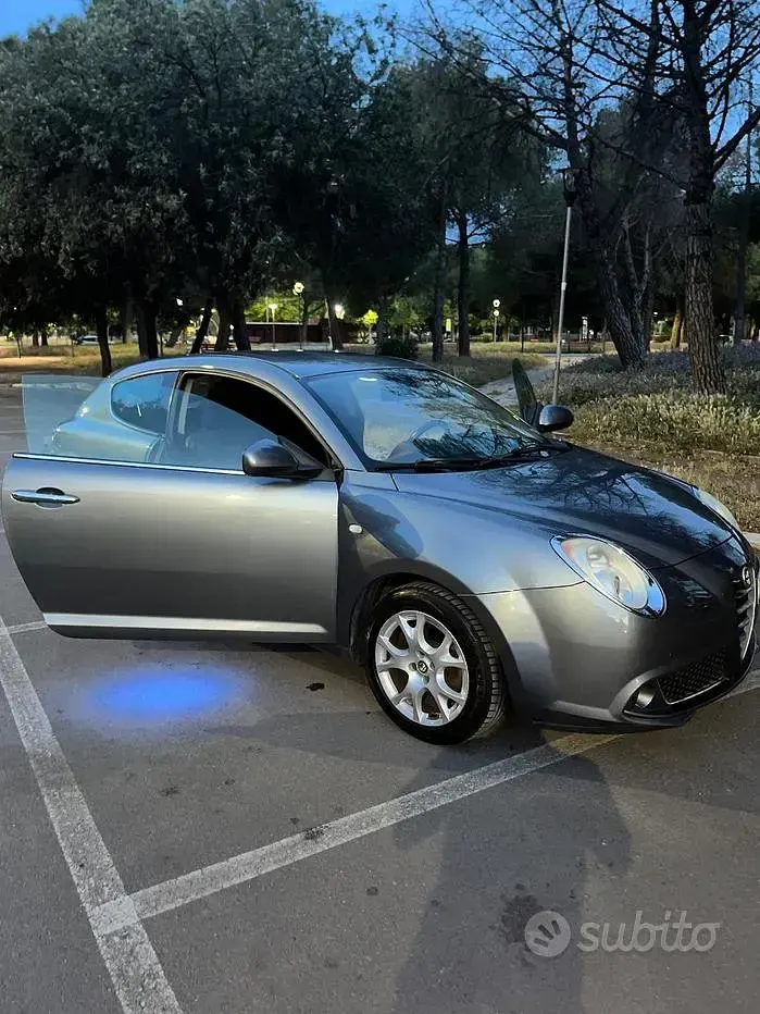 Usata Alfa Romeo MiTo 120 CV (88 kW) 2009 Grigio Utilitaria