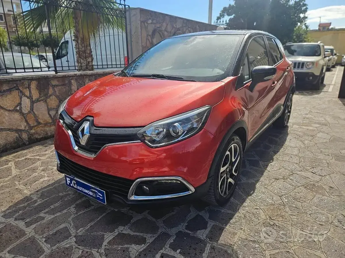 Usata Renault Captur Intens 110 CV (80 kW) 2016 Arancione SUV