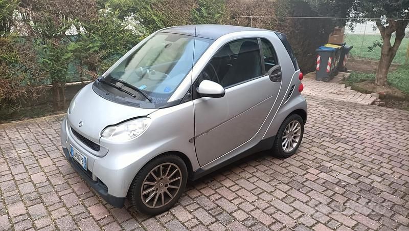 Usata Smart ForTwo Coupé 71 CV (52 kW) 2007 Grigio Coupé