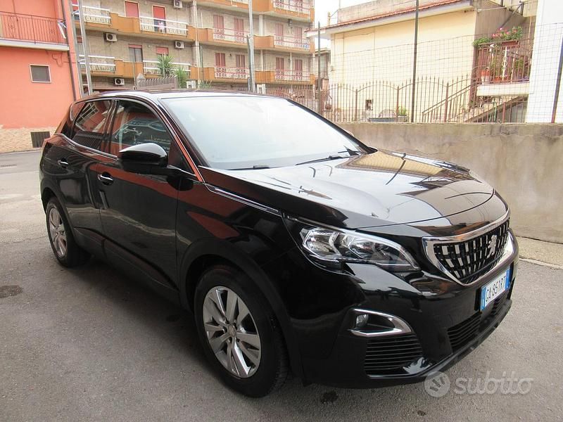 Usata Peugeot 3008 Business-Line 131 CV (96 kW) 2020 Nero SUV
