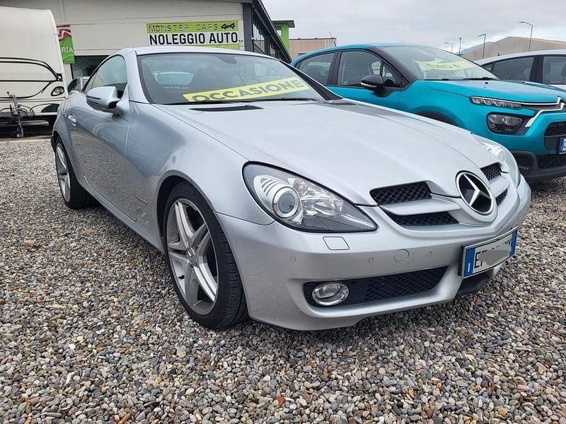 Usata Mercedes SLK200 AMG 183 CV (134 kW) 2011 Argento Cabrio
