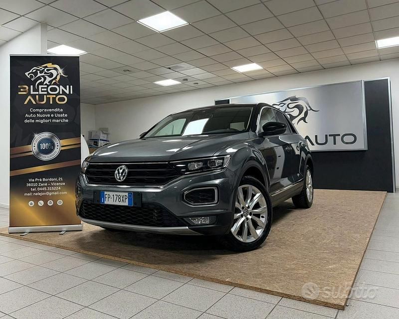 Usata VW T-Roc Advance 150 CV (110 kW) 2018 Grigio SUV