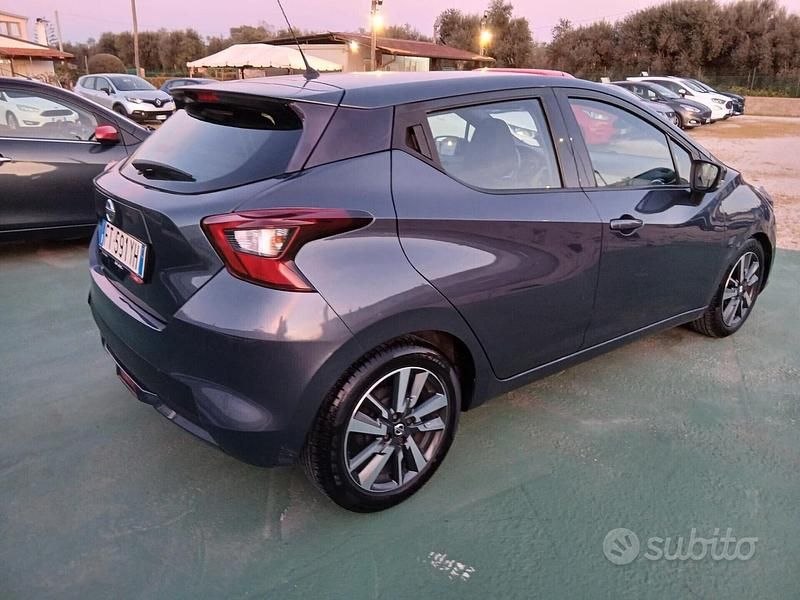 Usata Nissan Micra Acenta 89 CV (65 kW) 2019 Grigio Utilitaria