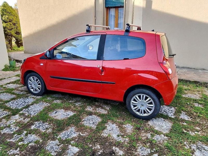 Usata Renault Twingo 58 CV (42 kW) 2007 Rosso Utilitaria