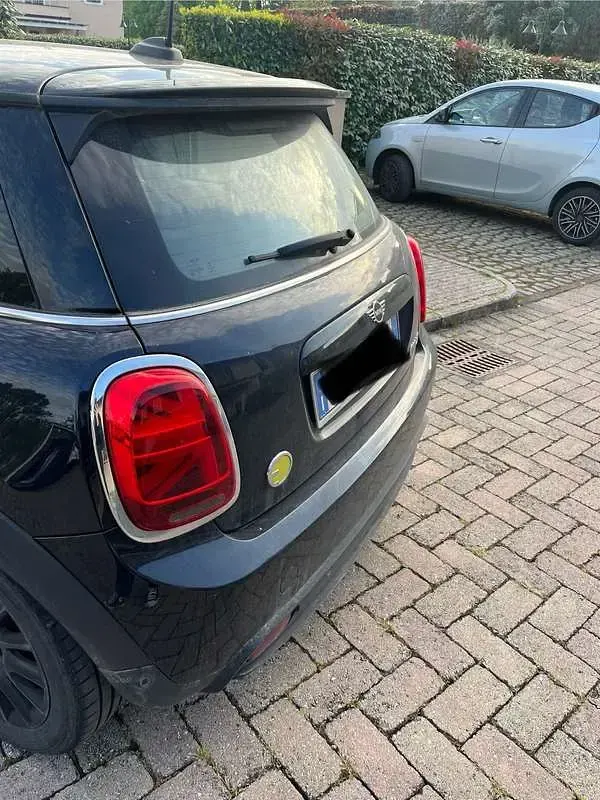 Usata Mini Cooper SE Classic 75 kW (102 CV) 2022 Utilitaria