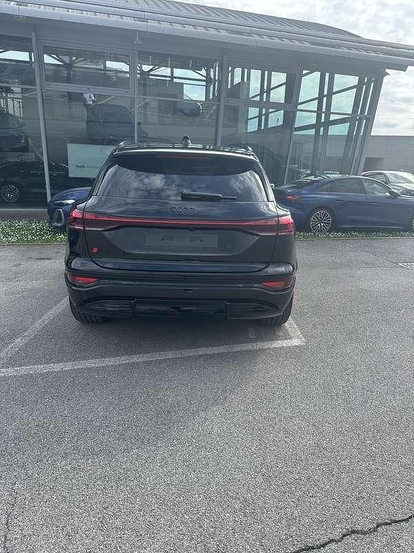 Usata Audi SQ6 e-tron Sport 119 kW (163 CV) 2025 SUV