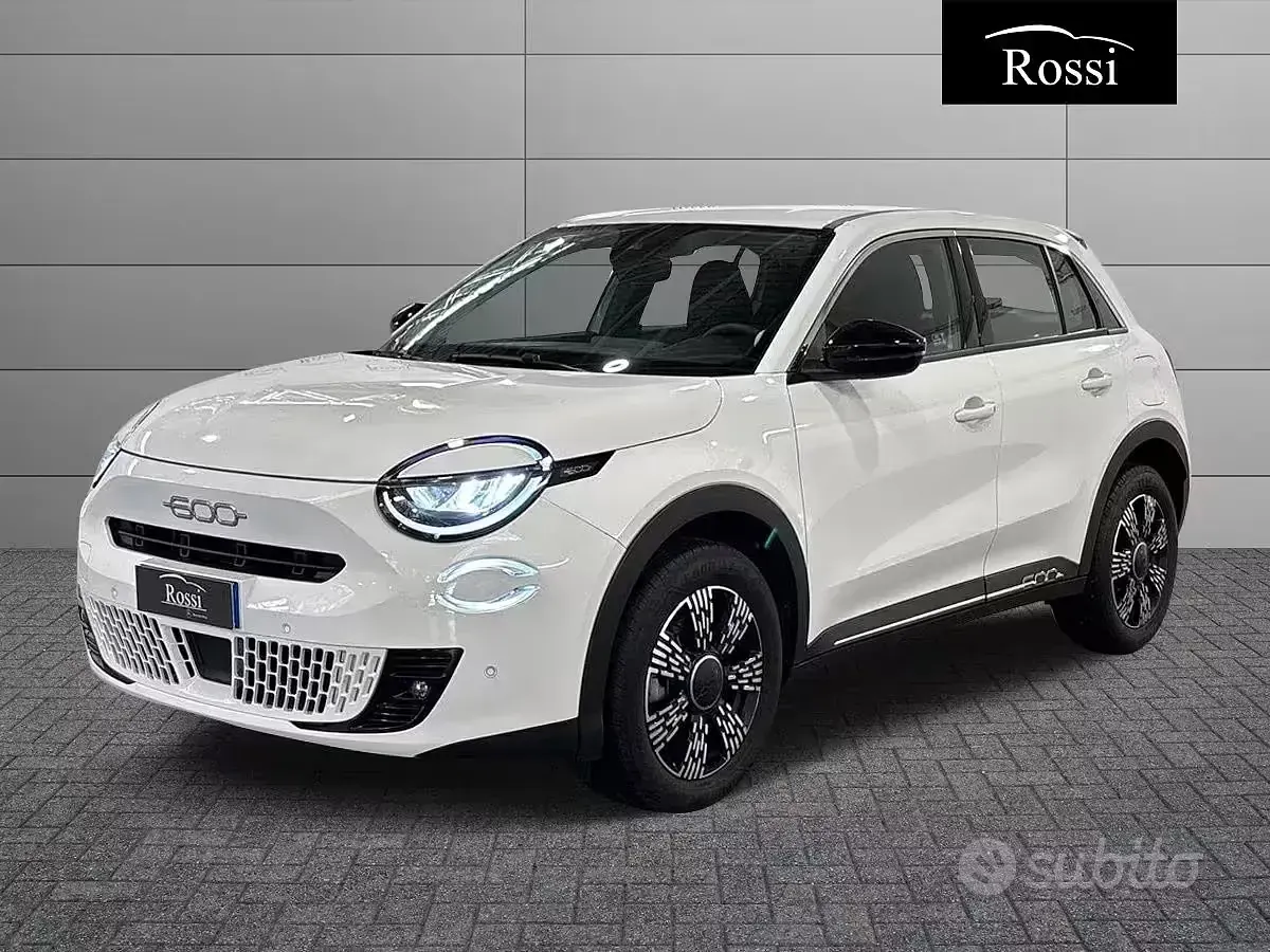 Usata Fiat 600 Pop 136 CV (100 kW) 2025 SUV