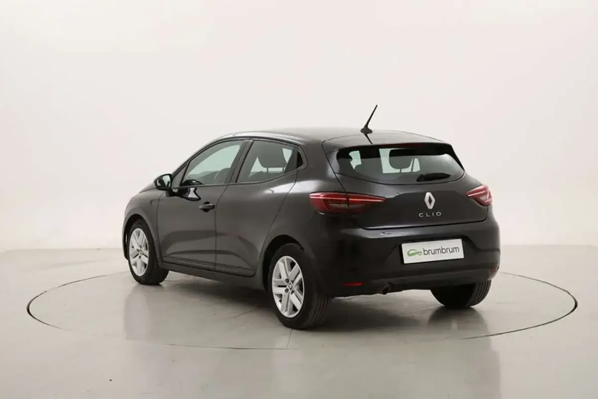 Begagnad Renault Clio V Business 91 HK (66 kW) 2022 Svart Halvkombi